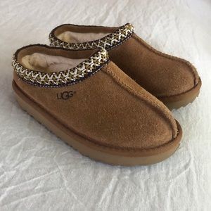Ugg kids slippers